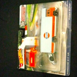 Hot Wheels Car Culture Team Transport Porsche 917 LH Fleet Flyer